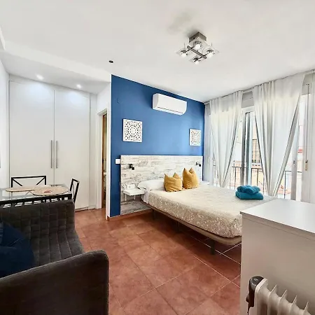 1a - 40 M From La Carihuela - Ac, Bars And Chiringuitos At The Door Apartament